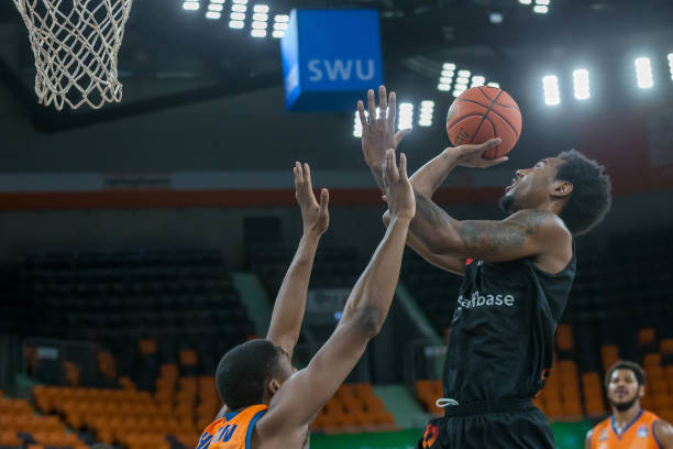 也象征着中 也象征着中