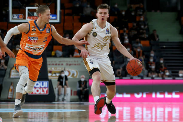 的硬实力 的硬实力